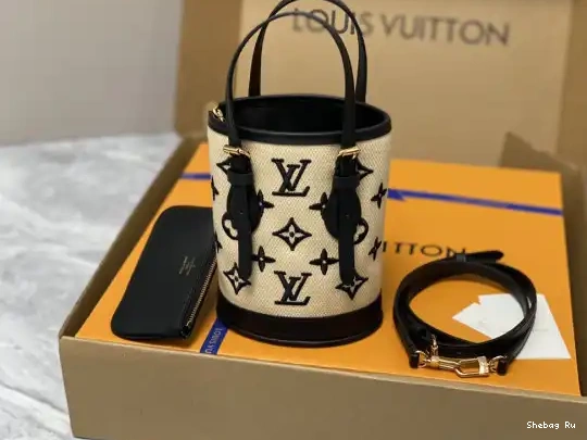 NANO LOUIS BUCKET VUITTON 0624